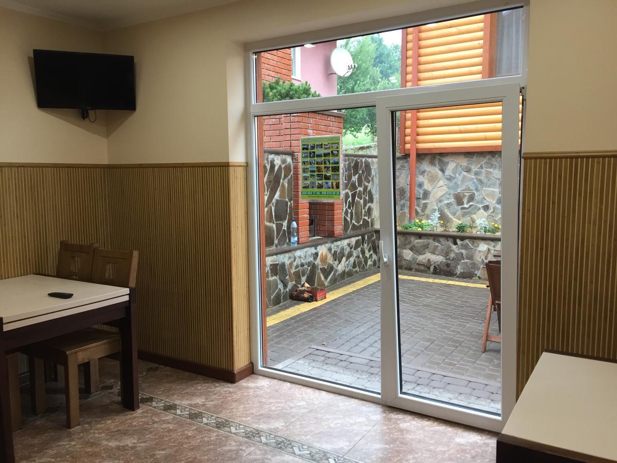 Mini Hotel Solnce Karpat Поляна Екстериор снимка