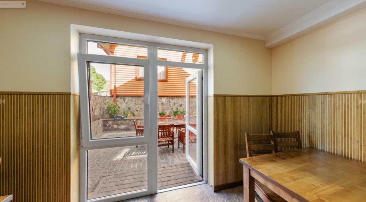 Mini Hotel Solnce Karpat Поляна Екстериор снимка